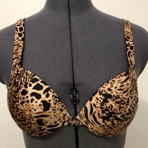Victoria’s Secret Very Sexy push-up plunge bra